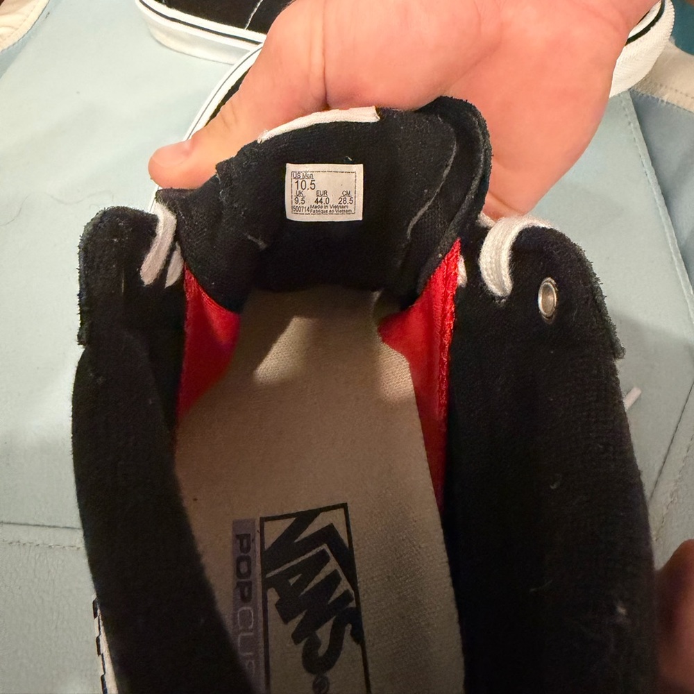 Vans Black and White Skate Shoes - Picture 3 of 3